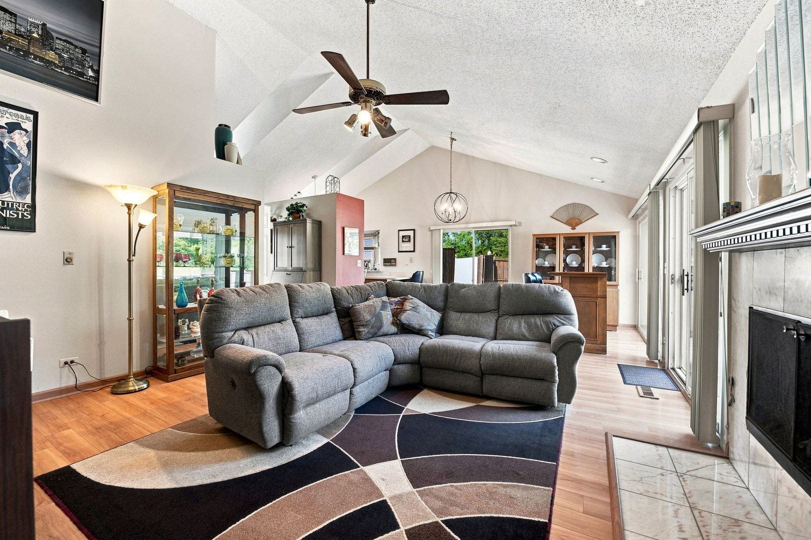 326 Homewood Drive, Bolingbrook, IL 60440 326 Homewood Drive, Bolingbrook, IL 60440