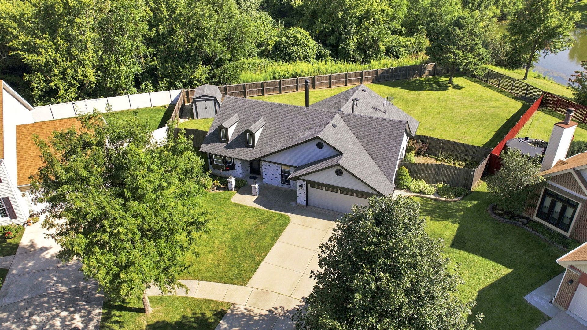 326 Homewood Drive, Bolingbrook, IL 60440 326 Homewood Drive, Bolingbrook, IL 60440