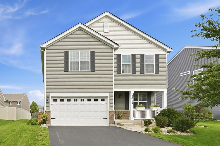 Property photo for 6013 Autumn Oaks Drive, Joliet, IL