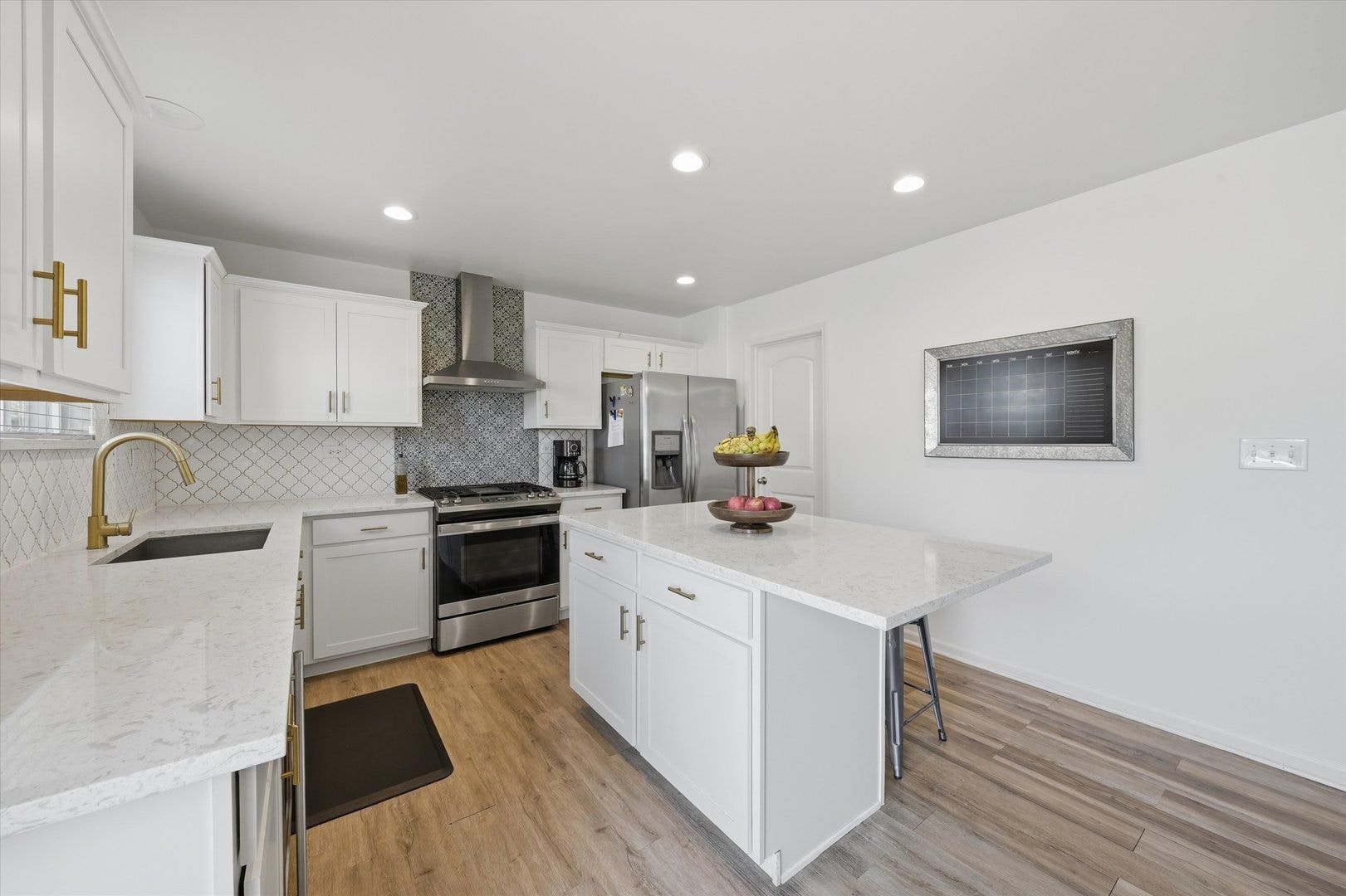 6013 Autumn Oaks Drive, Joliet, IL 60431