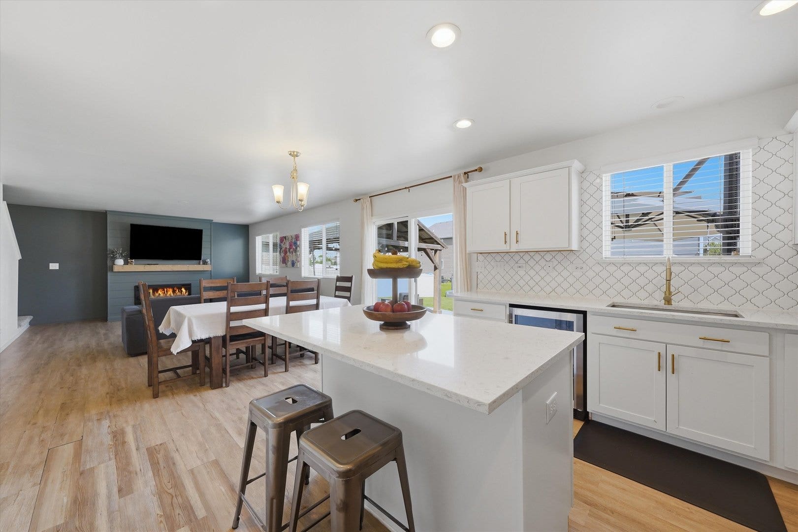 6013 Autumn Oaks Drive, Joliet, IL 60431