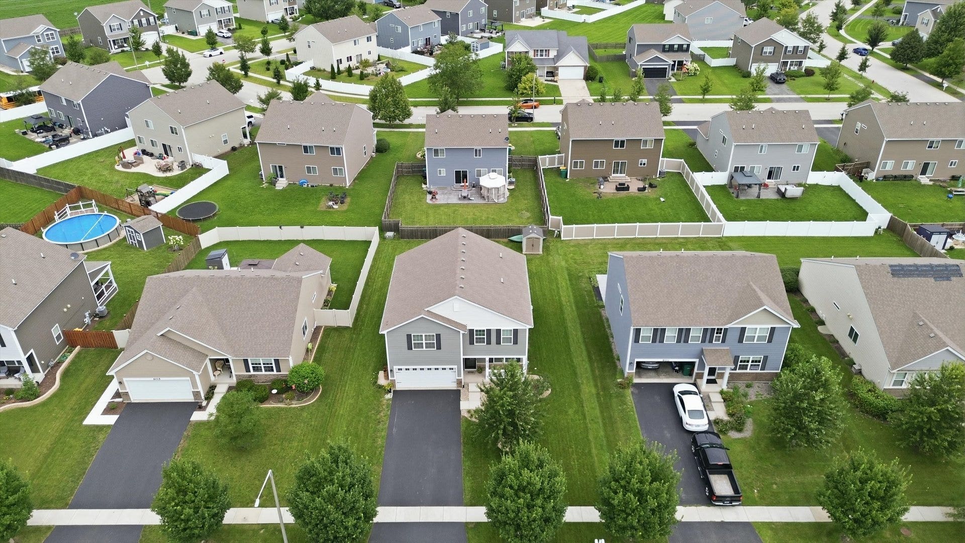 6013 Autumn Oaks Drive, Joliet, IL 60431