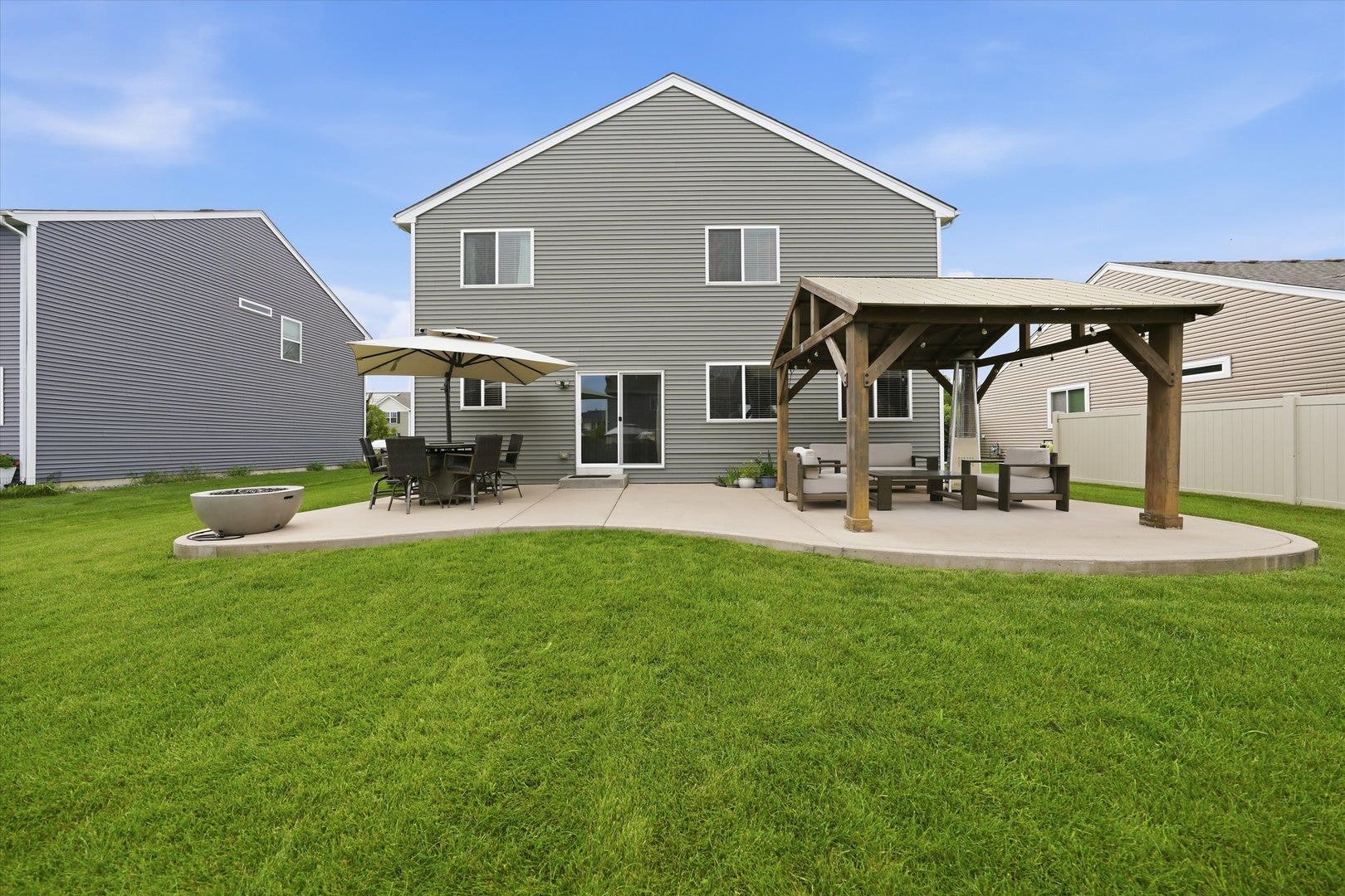 6013 Autumn Oaks Drive, Joliet, IL 60431