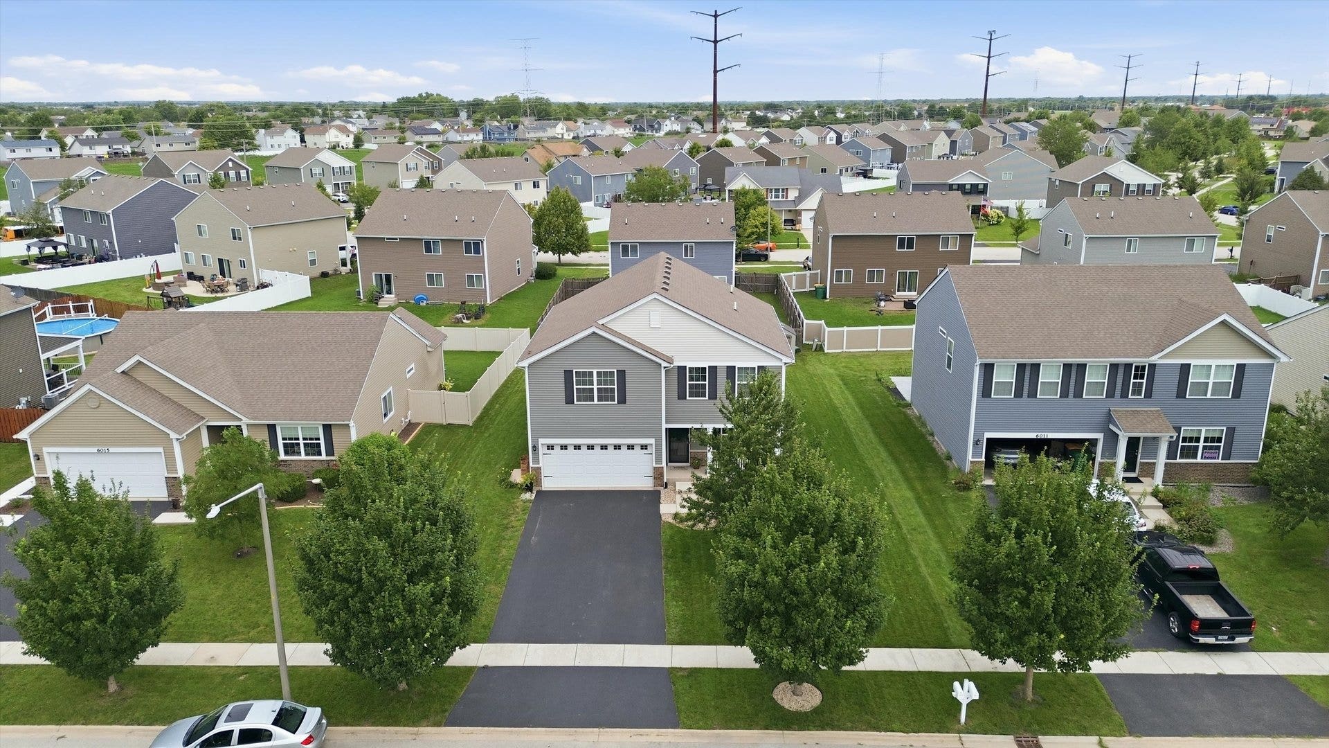 6013 Autumn Oaks Drive, Joliet, IL 60431