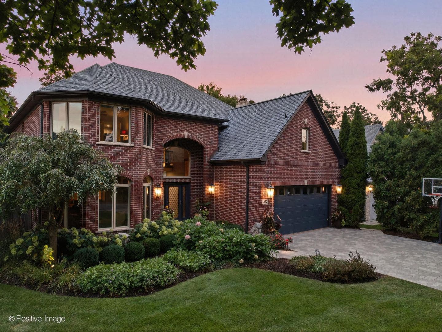 372 S Kenilworth Avenue, Elmhurst, IL 60126 372 S Kenilworth Avenue, Elmhurst, IL 60126