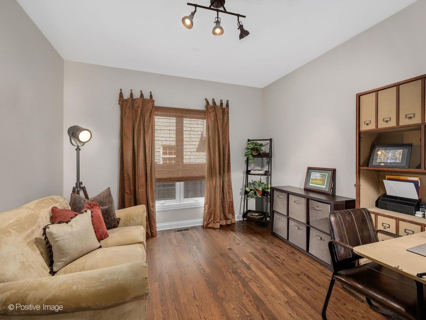 372 S Kenilworth Avenue, Elmhurst, IL 60126 372 S Kenilworth Avenue, Elmhurst, IL 60126