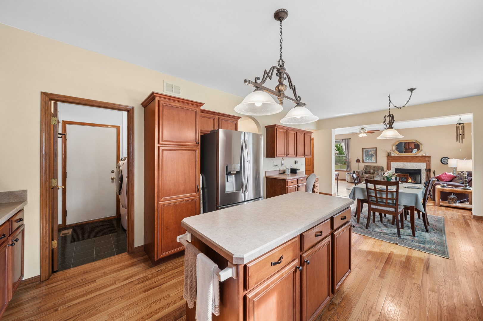 1943 Flagstone Lane, Aurora, IL 60502 1943 Flagstone Lane, Aurora, IL 60502