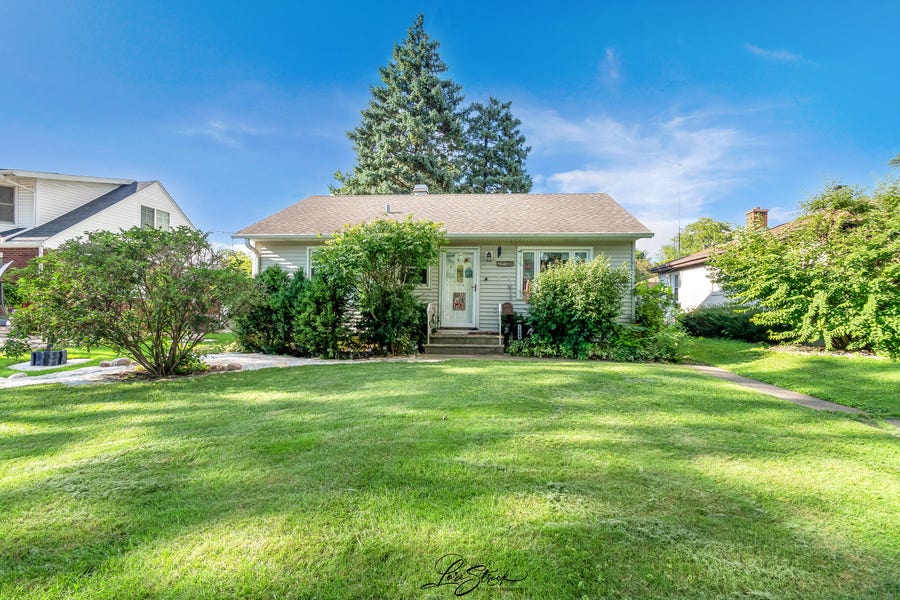 Property photo for 1209 Briargate Avenue, Joliet, IL