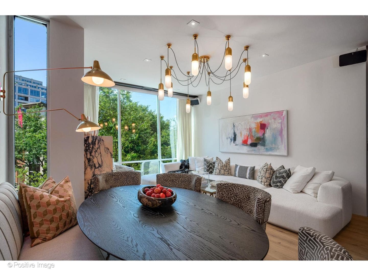 925 N Larrabee Street, #2S, Chicago, IL 60610 925 N Larrabee Street, #2S, Chicago, IL 60610