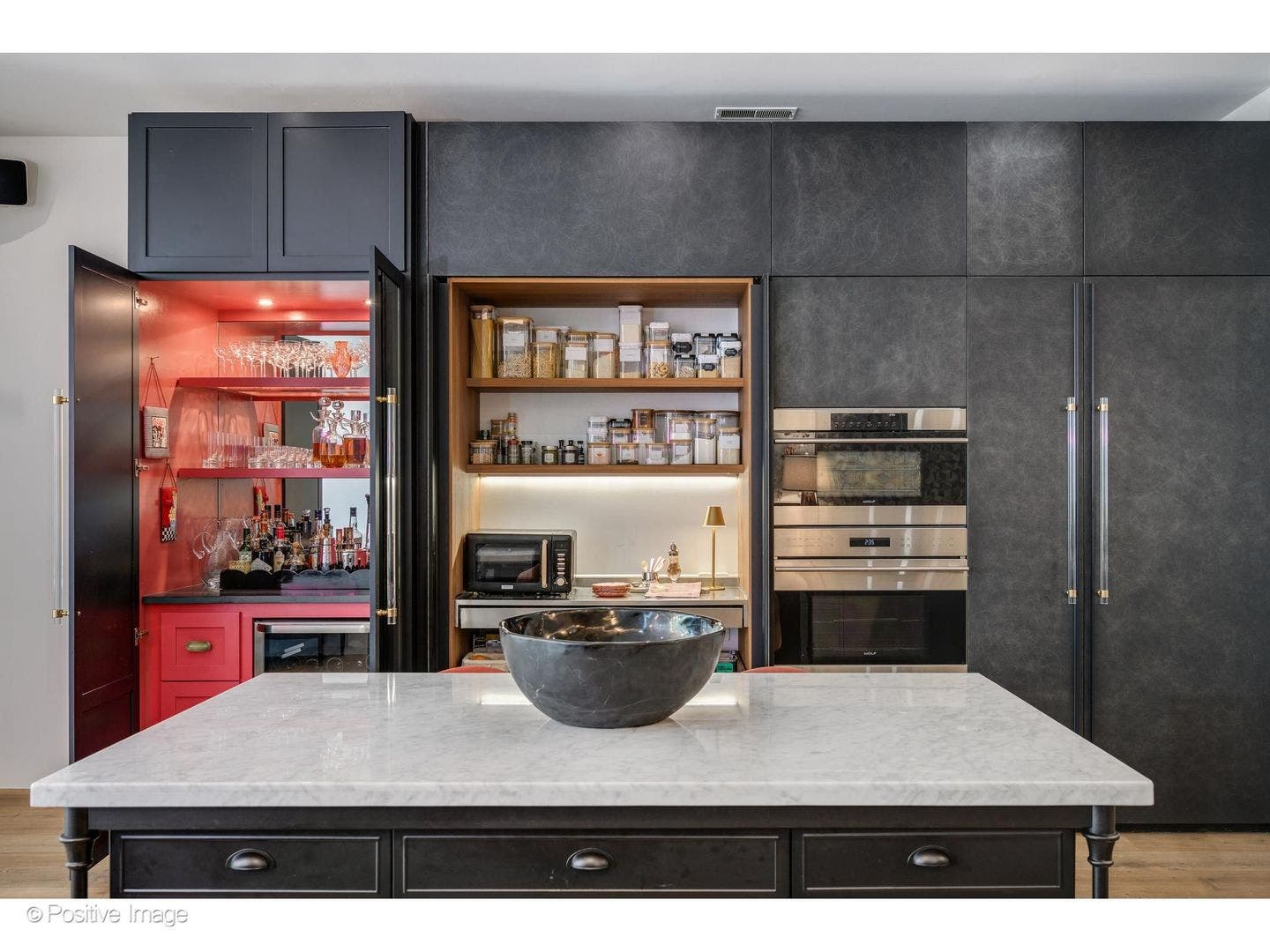 925 N Larrabee Street, #2S, Chicago, IL 60610 925 N Larrabee Street, #2S, Chicago, IL 60610