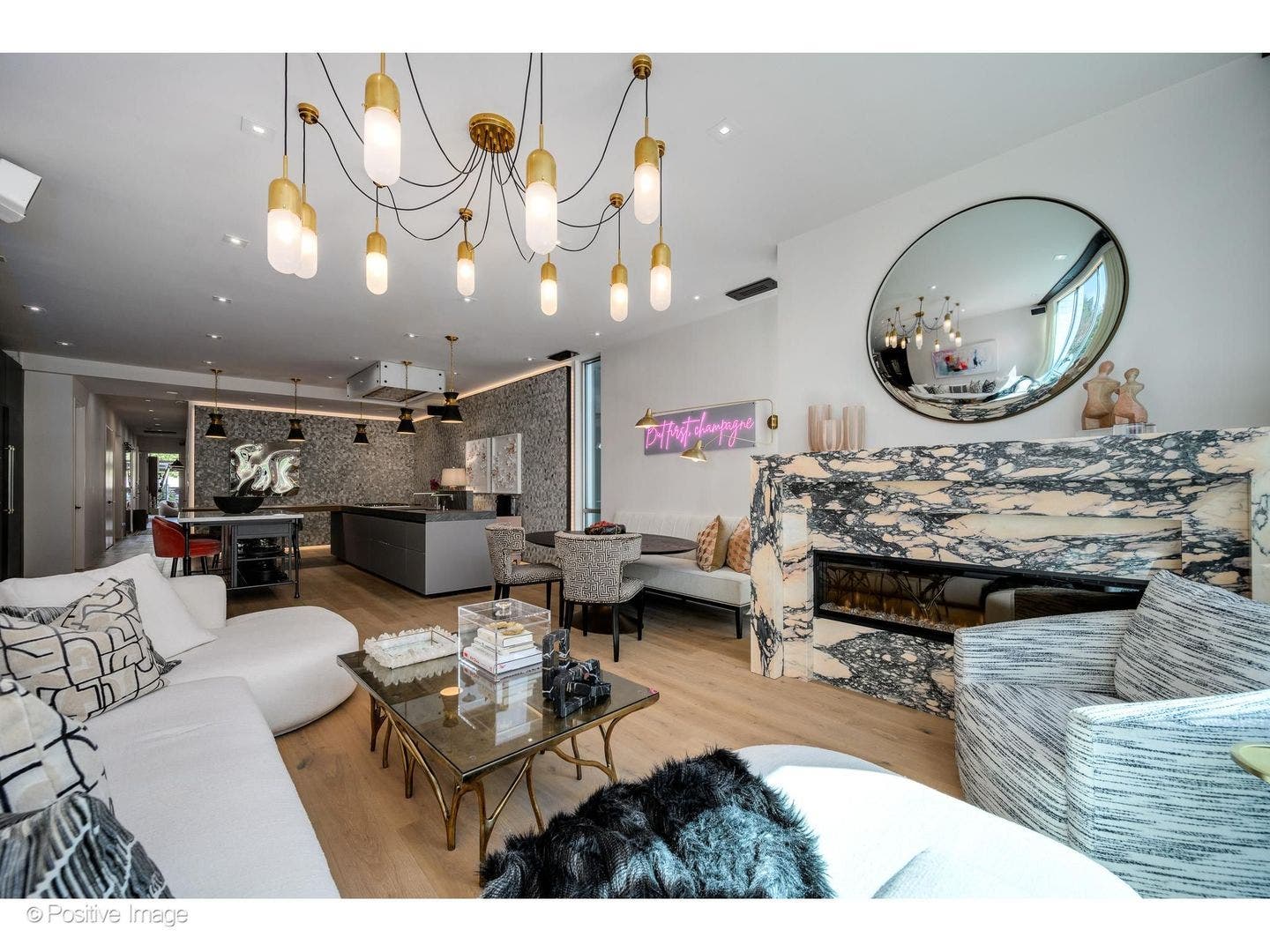 925 N Larrabee Street, #2S, Chicago, IL 60610 925 N Larrabee Street, #2S, Chicago, IL 60610