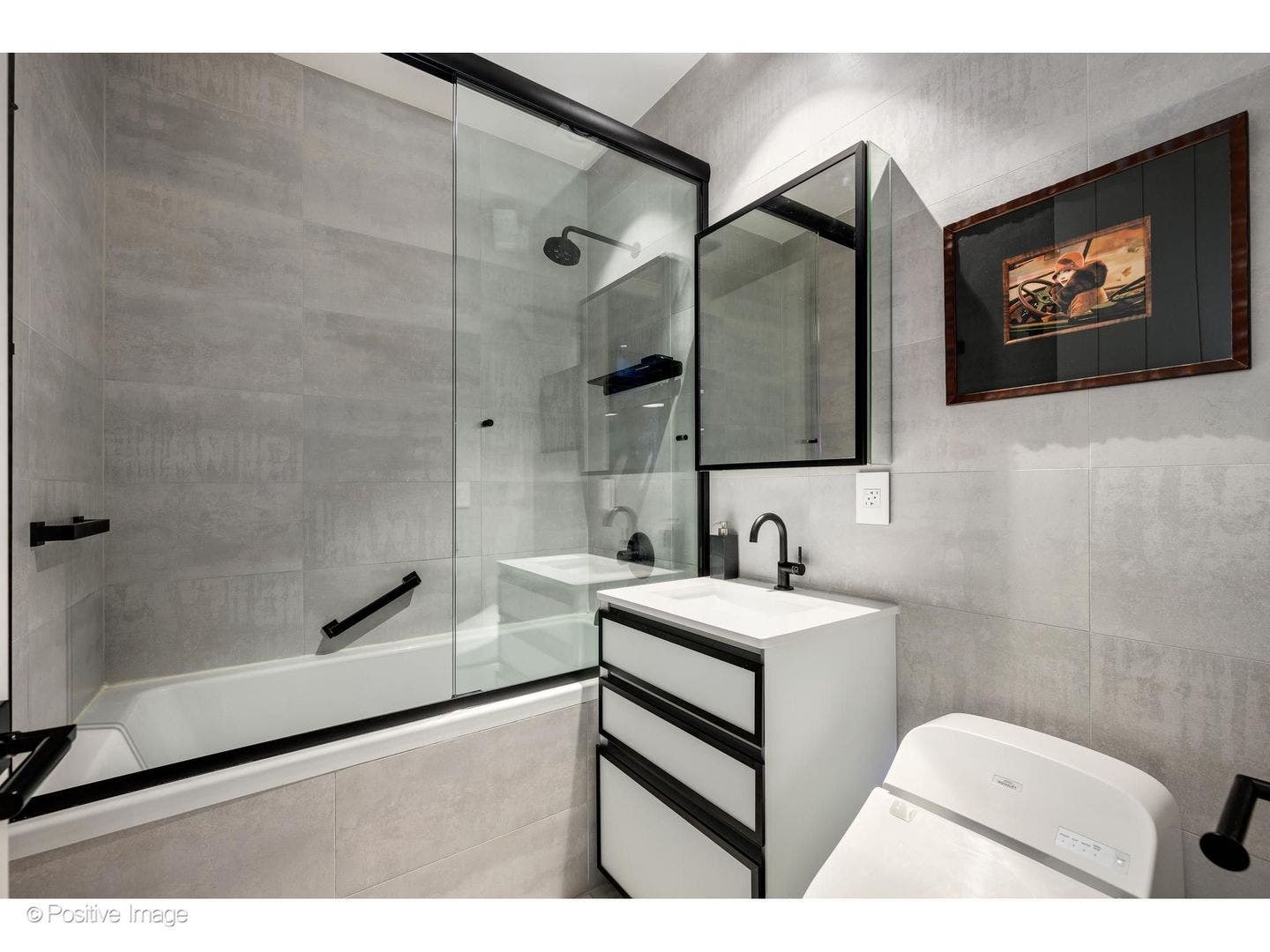 925 N Larrabee Street, #2S, Chicago, IL 60610 925 N Larrabee Street, #2S, Chicago, IL 60610