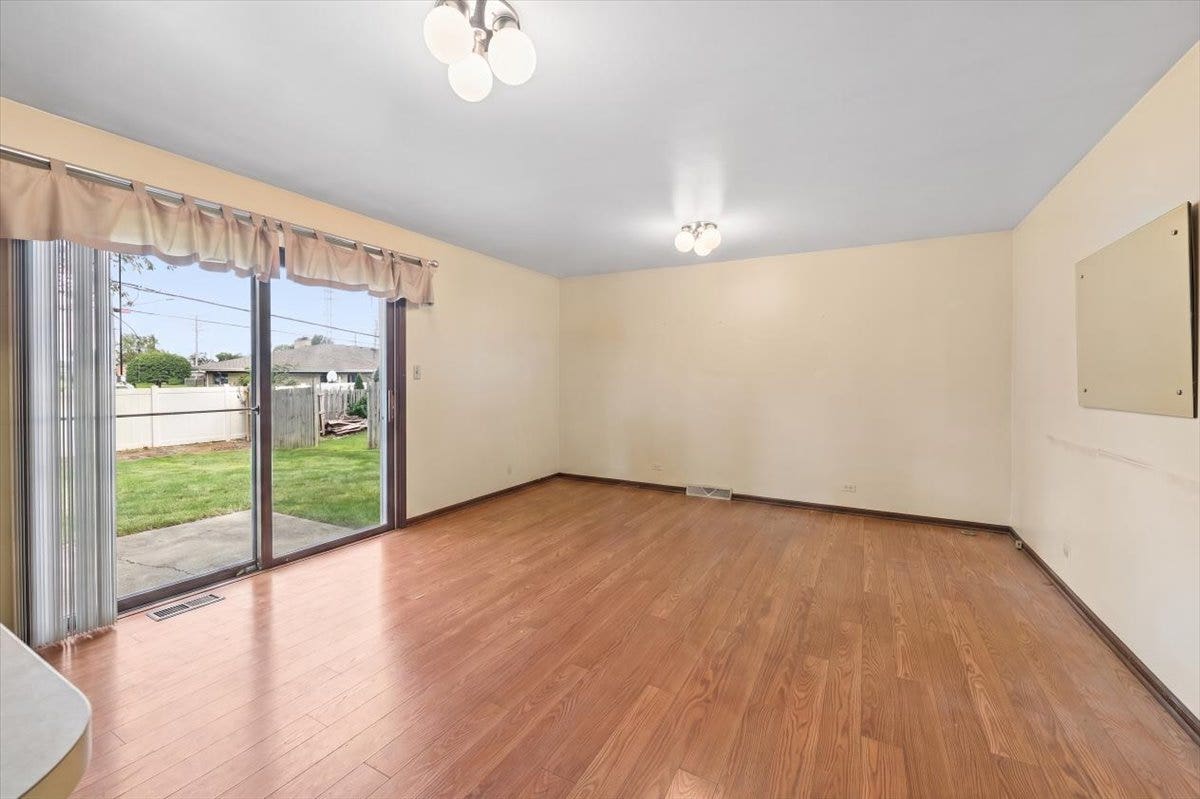 2021 Glenwood Avenue, Joliet, IL 60435