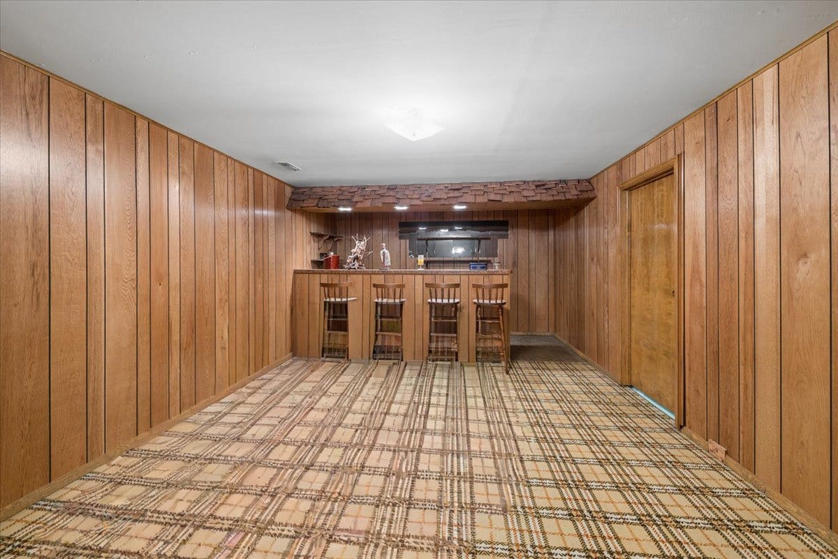 2021 Glenwood Avenue, Joliet, IL 60435