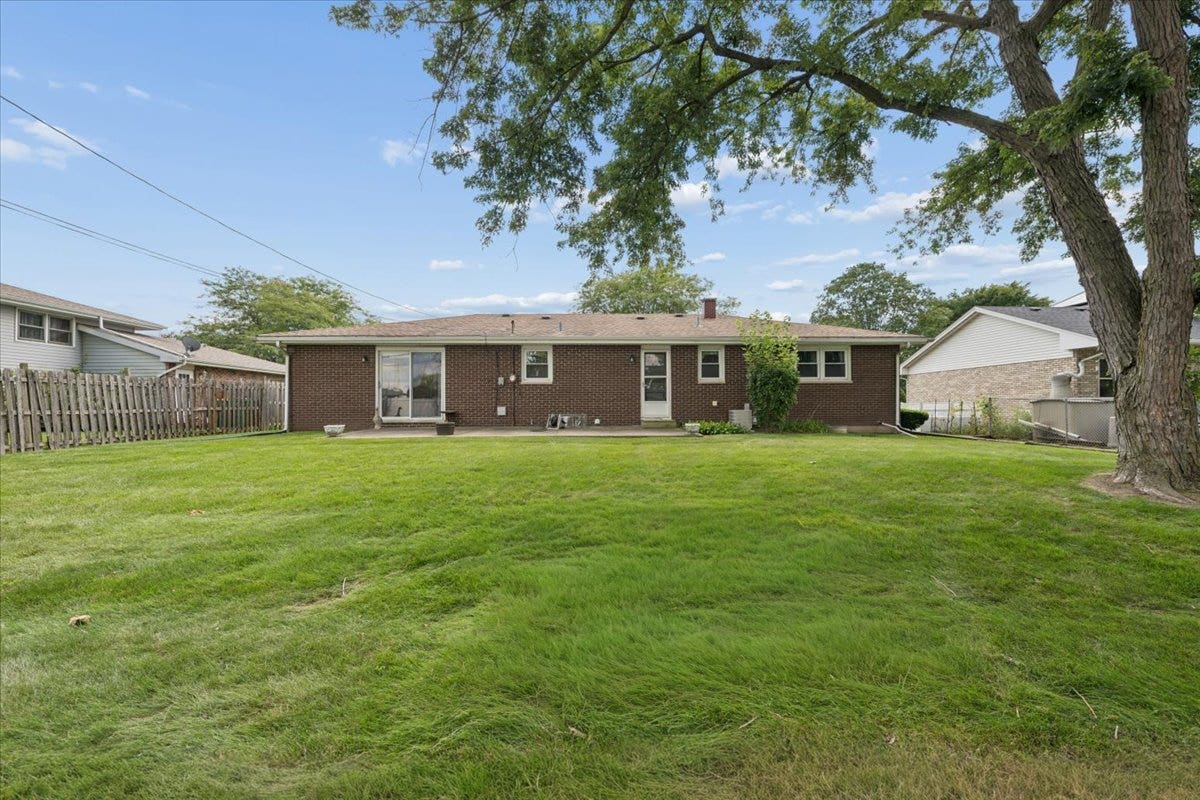 2021 Glenwood Avenue, Joliet, IL 60435