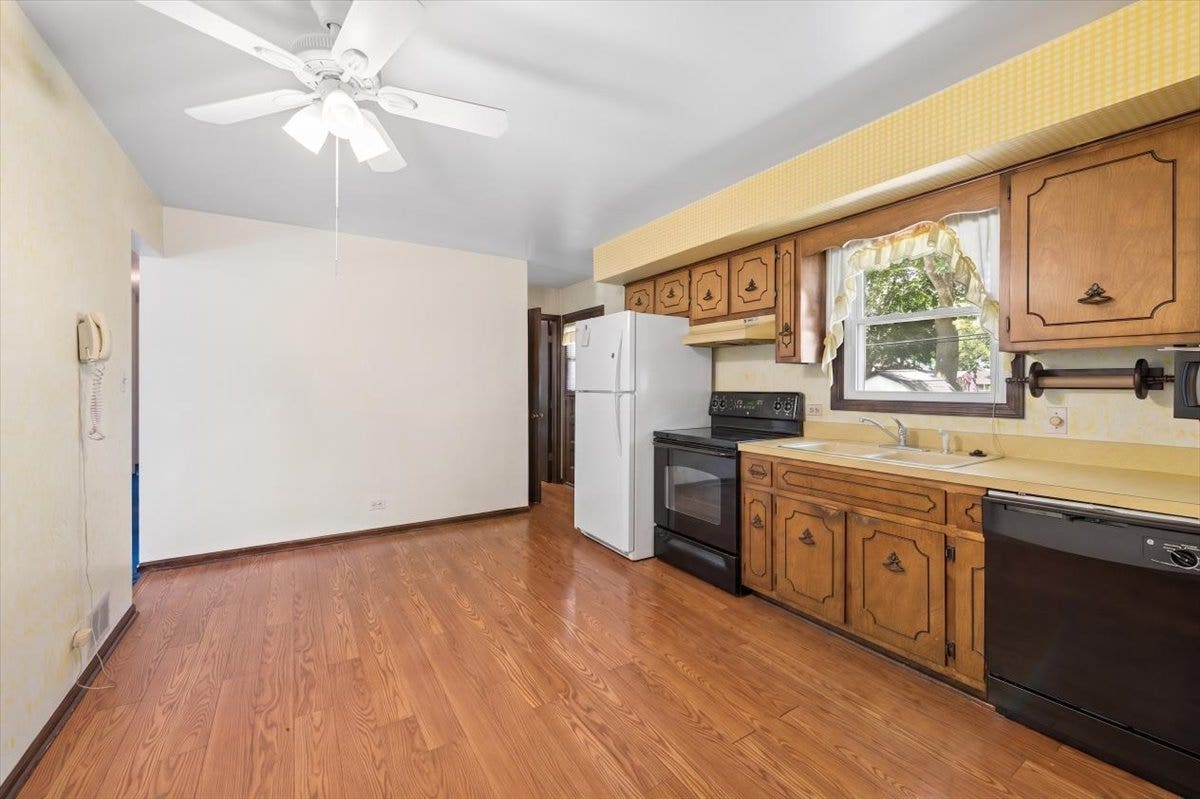 2021 Glenwood Avenue, Joliet, IL 60435