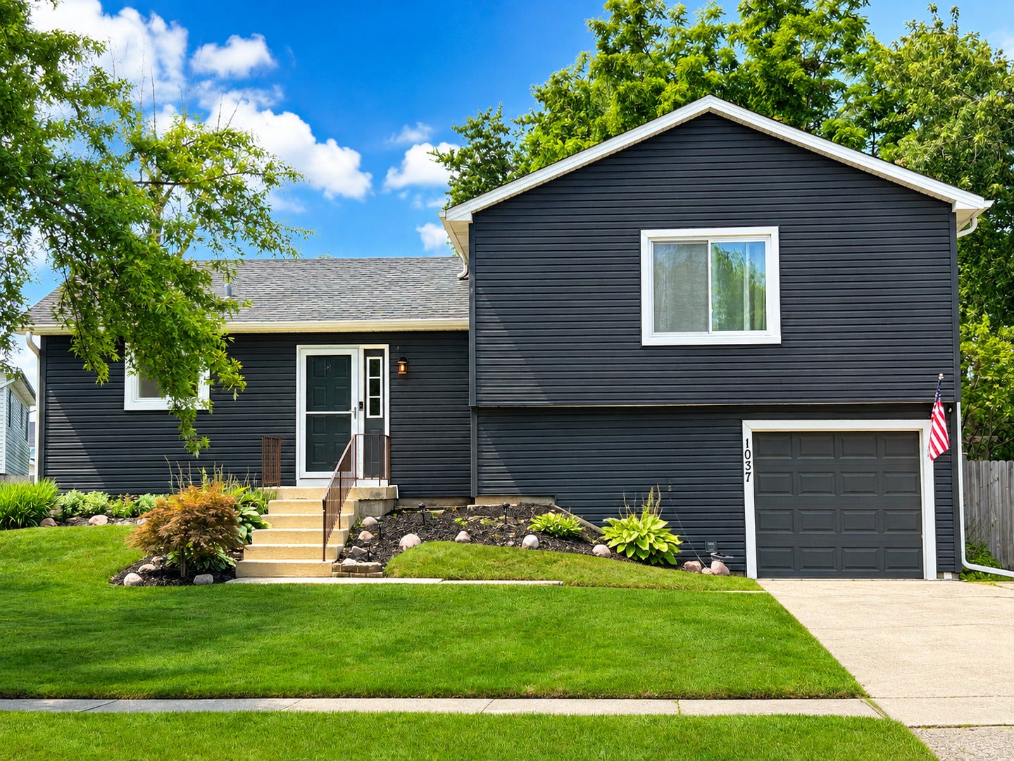 1037 Ridgewood Drive, Bolingbrook, IL 60440 1037 Ridgewood Drive, Bolingbrook, IL 60440