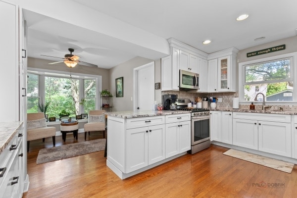 1305 Dancer Court, Libertyville, IL 60048 1305 Dancer Court, Libertyville, IL 60048