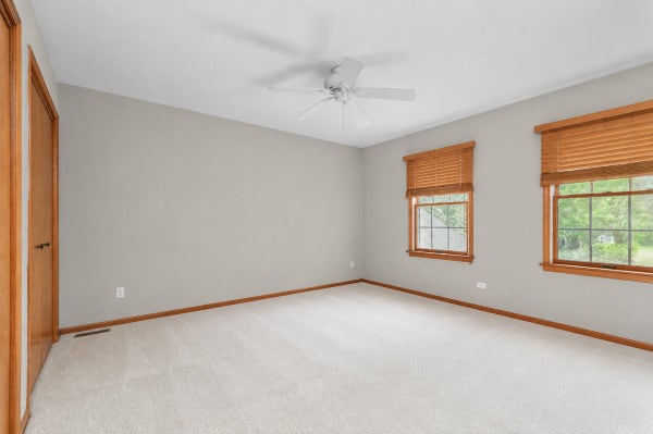 1305 Dancer Court, Libertyville, IL 60048 1305 Dancer Court, Libertyville, IL 60048