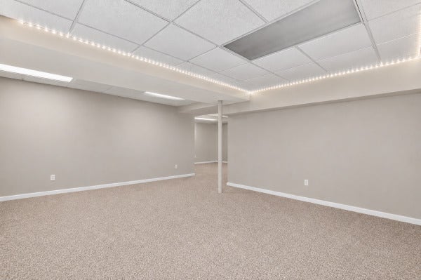 1305 Dancer Court, Libertyville, IL 60048 1305 Dancer Court, Libertyville, IL 60048