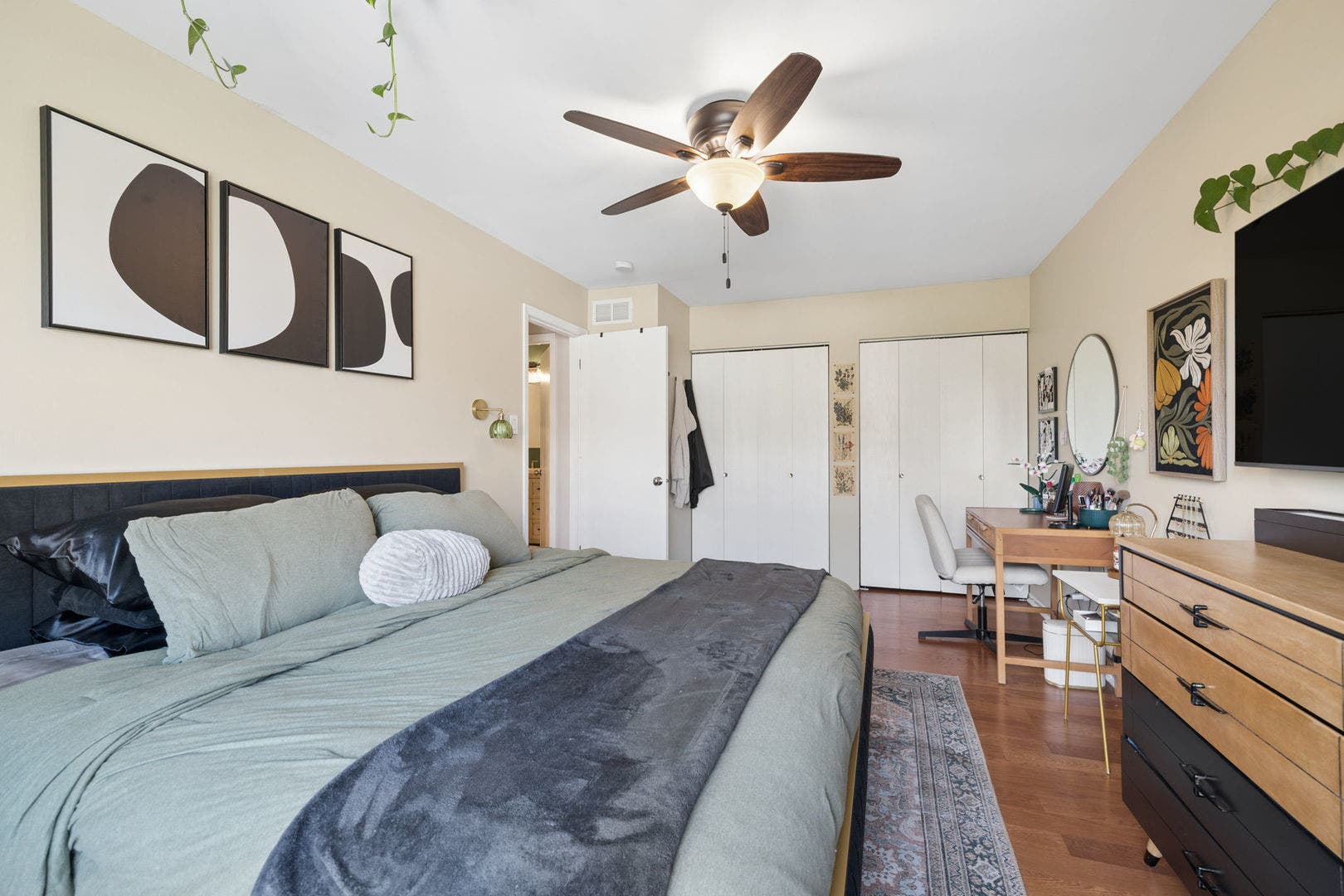 9219 Virginia Court, #901, Orland Park, IL 60462 9219 Virginia Court, #901, Orland Park, IL 60462