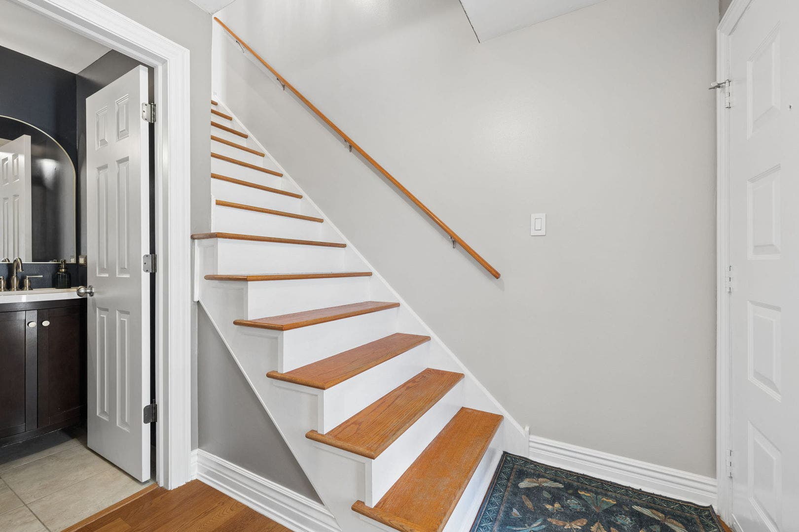 9219 Virginia Court, #901, Orland Park, IL 60462 9219 Virginia Court, #901, Orland Park, IL 60462