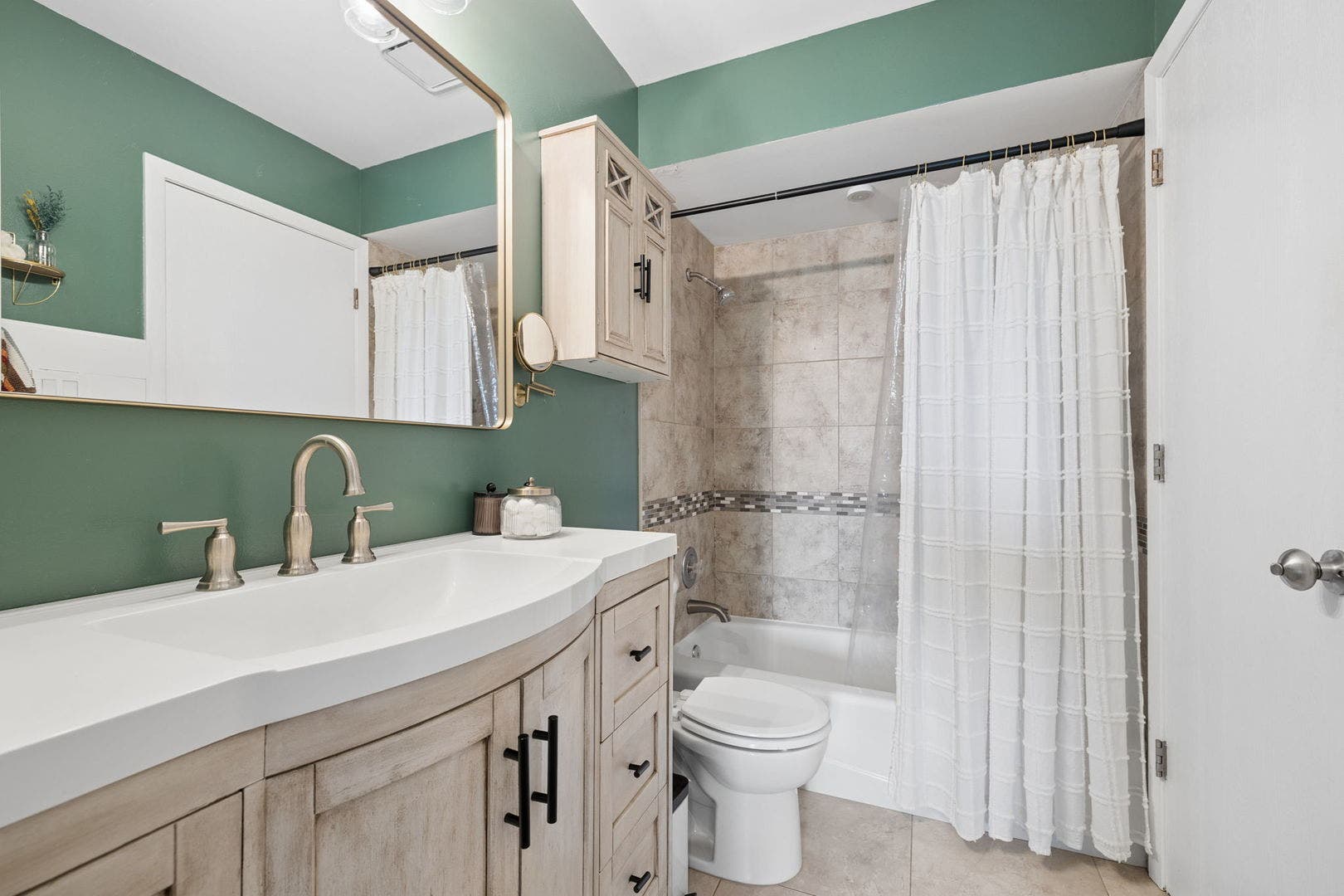 9219 Virginia Court, #901, Orland Park, IL 60462 9219 Virginia Court, #901, Orland Park, IL 60462
