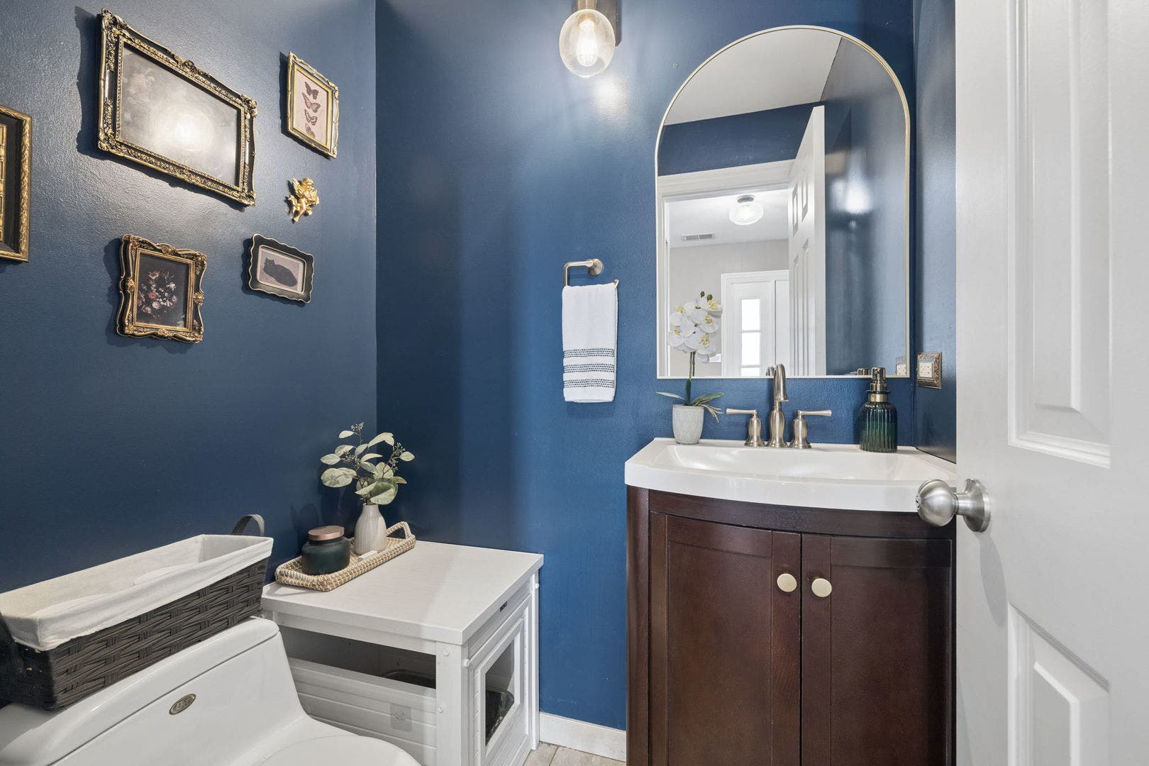 9219 Virginia Court, #901, Orland Park, IL 60462 9219 Virginia Court, #901, Orland Park, IL 60462
