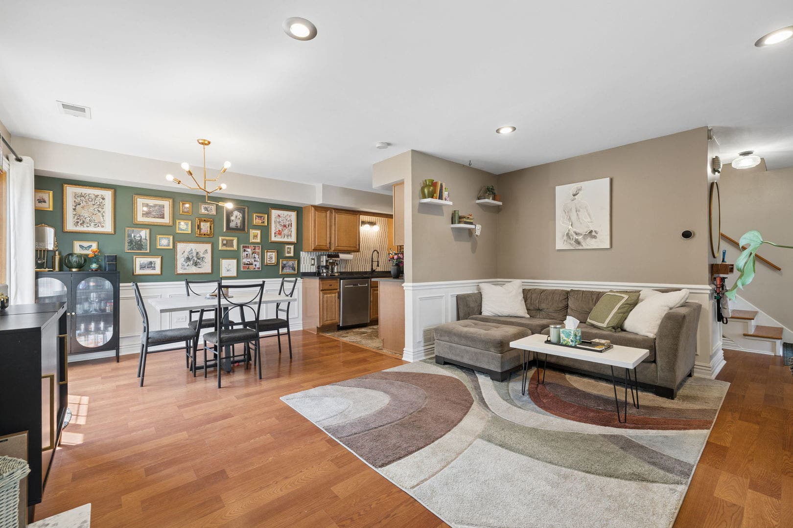 9219 Virginia Court, #901, Orland Park, IL 60462 9219 Virginia Court, #901, Orland Park, IL 60462