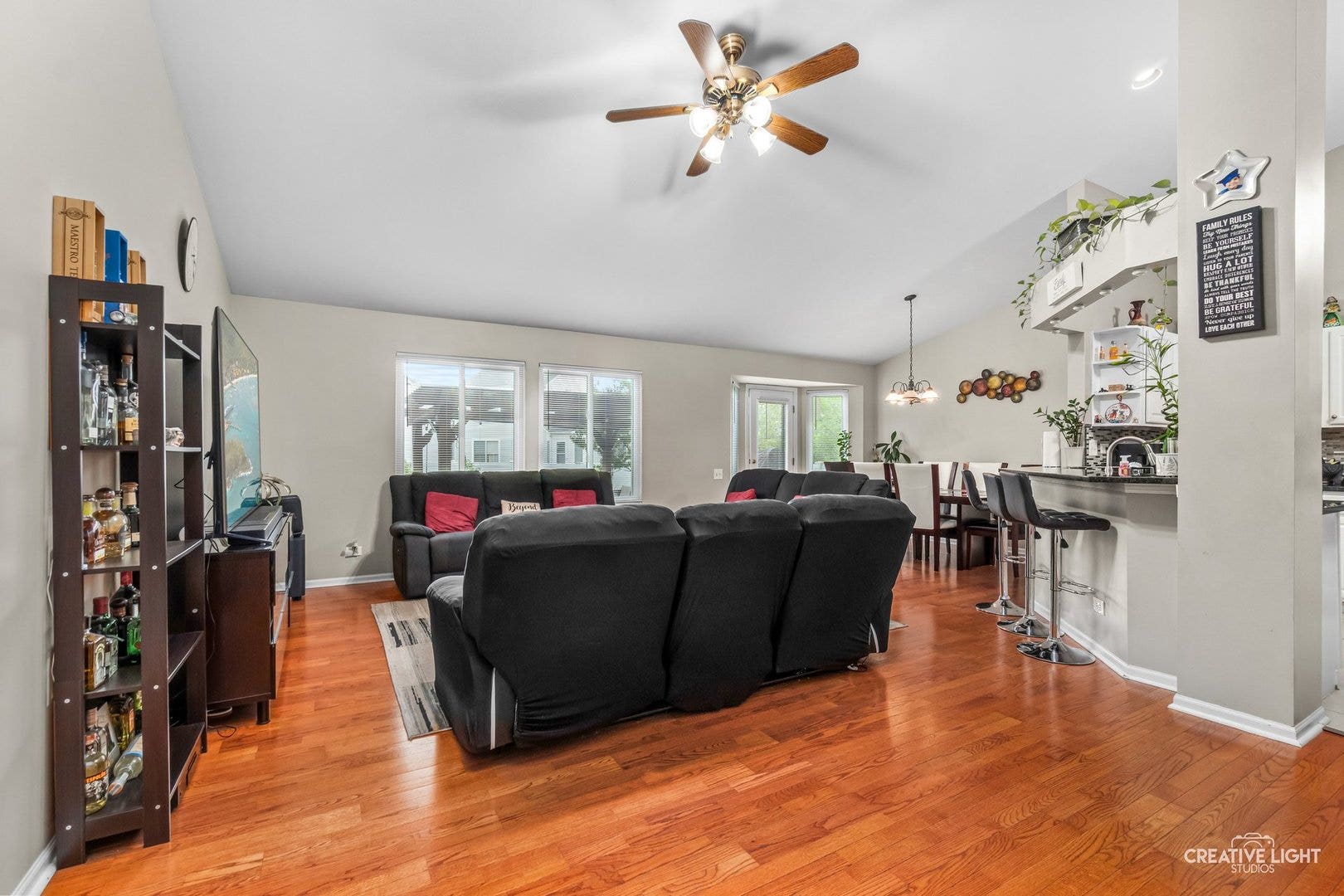 2377 Coral Cove, Elgin, IL 60123 2377 Coral Cove, Elgin, IL 60123