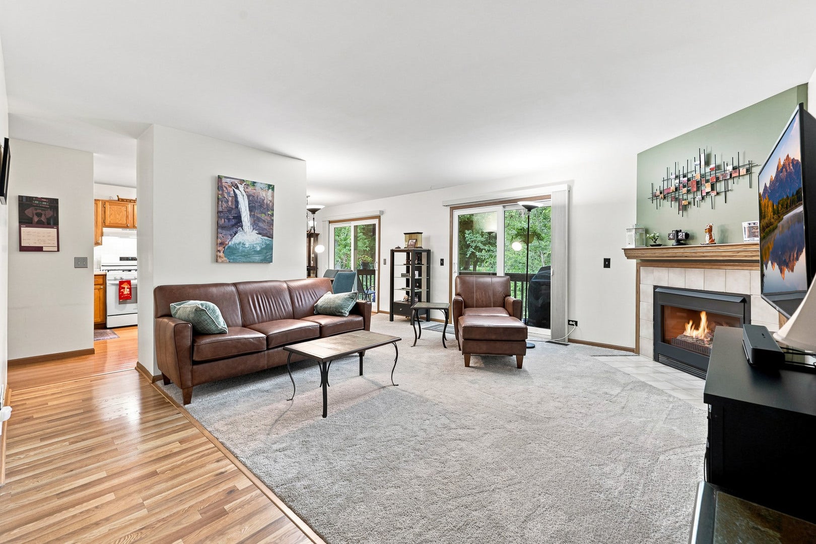 305 N Airlite Street, #A, Elgin, IL 60123 305 N Airlite Street, #A, Elgin, IL 60123