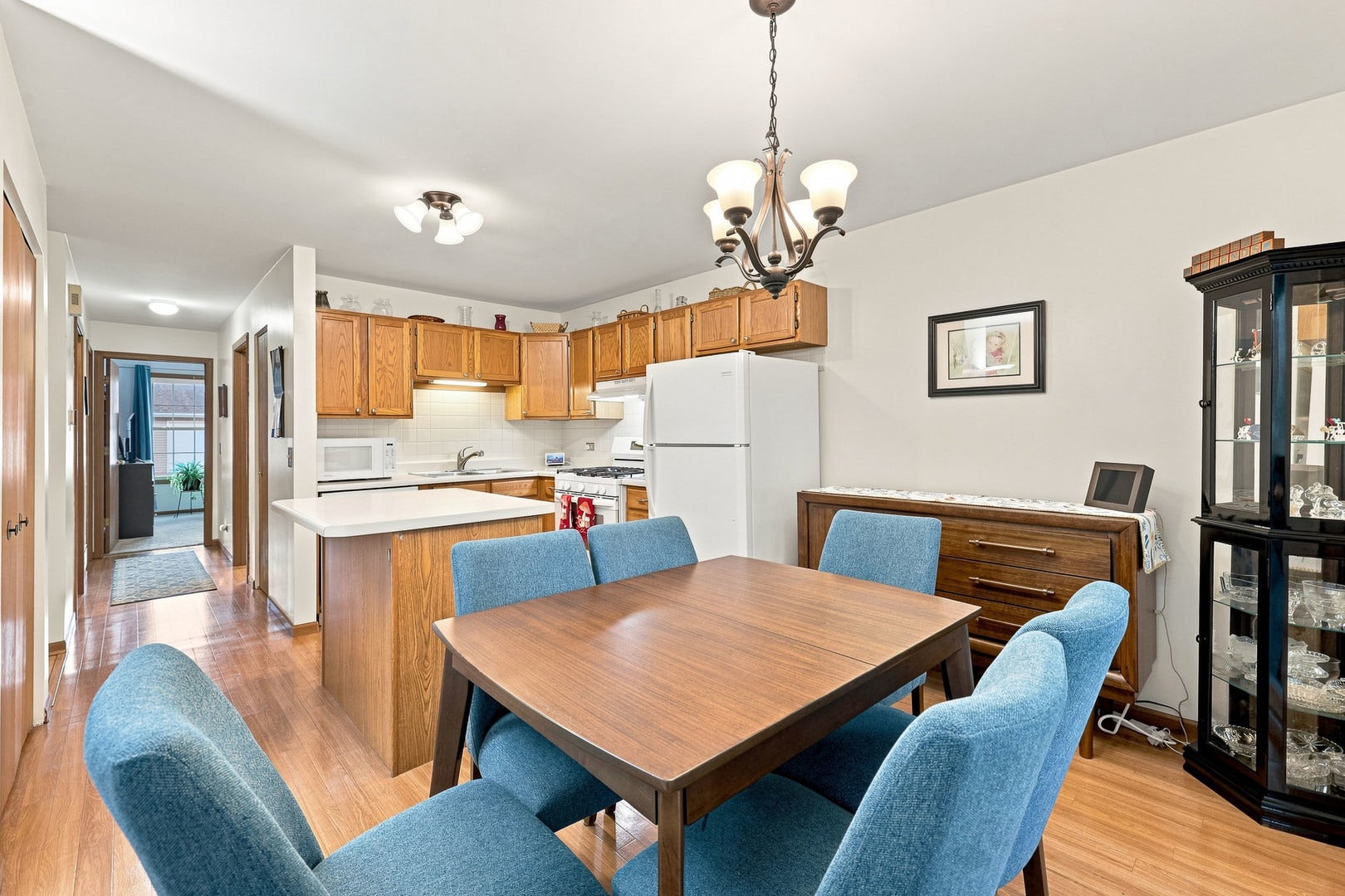 305 N Airlite Street, #A, Elgin, IL 60123 305 N Airlite Street, #A, Elgin, IL 60123