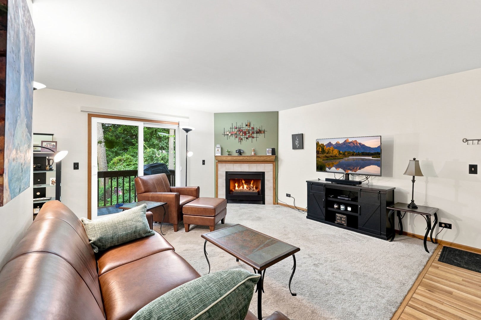 305 N Airlite Street, #A, Elgin, IL 60123 305 N Airlite Street, #A, Elgin, IL 60123