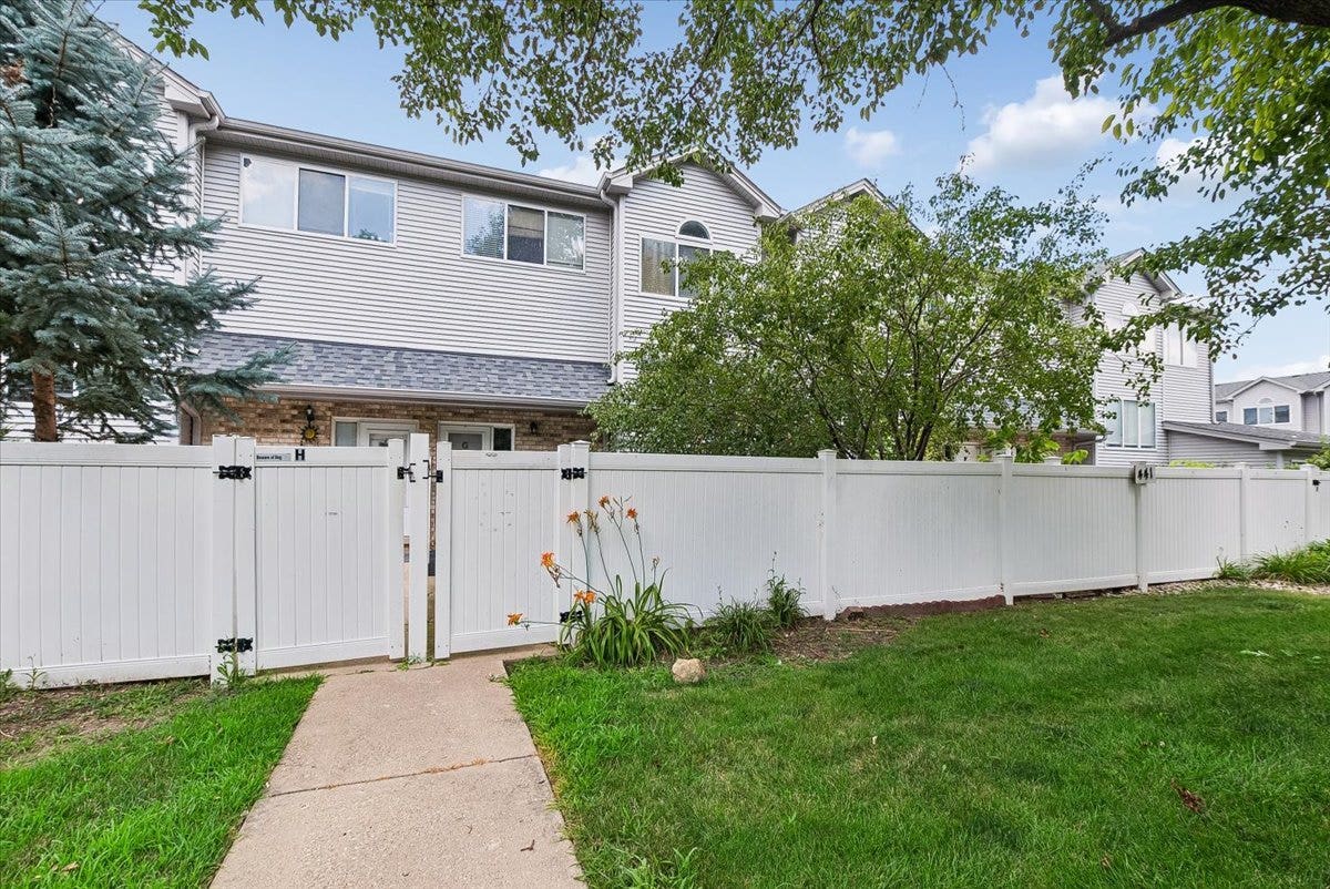 441 Park Ridge Lane, #G, Aurora, IL 60504 441 Park Ridge Lane, #G, Aurora, IL 60504