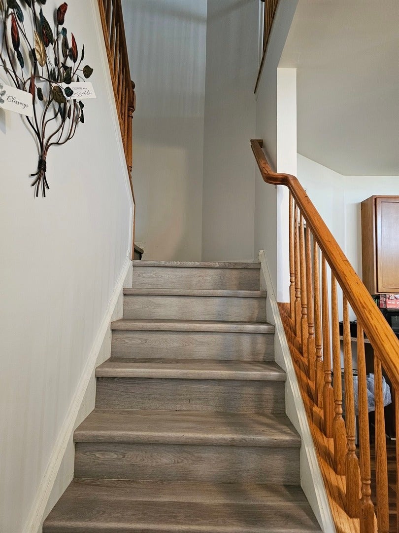 956 Bluebell Circle, Joliet, IL 60431 956 Bluebell Circle, Joliet, IL 60431