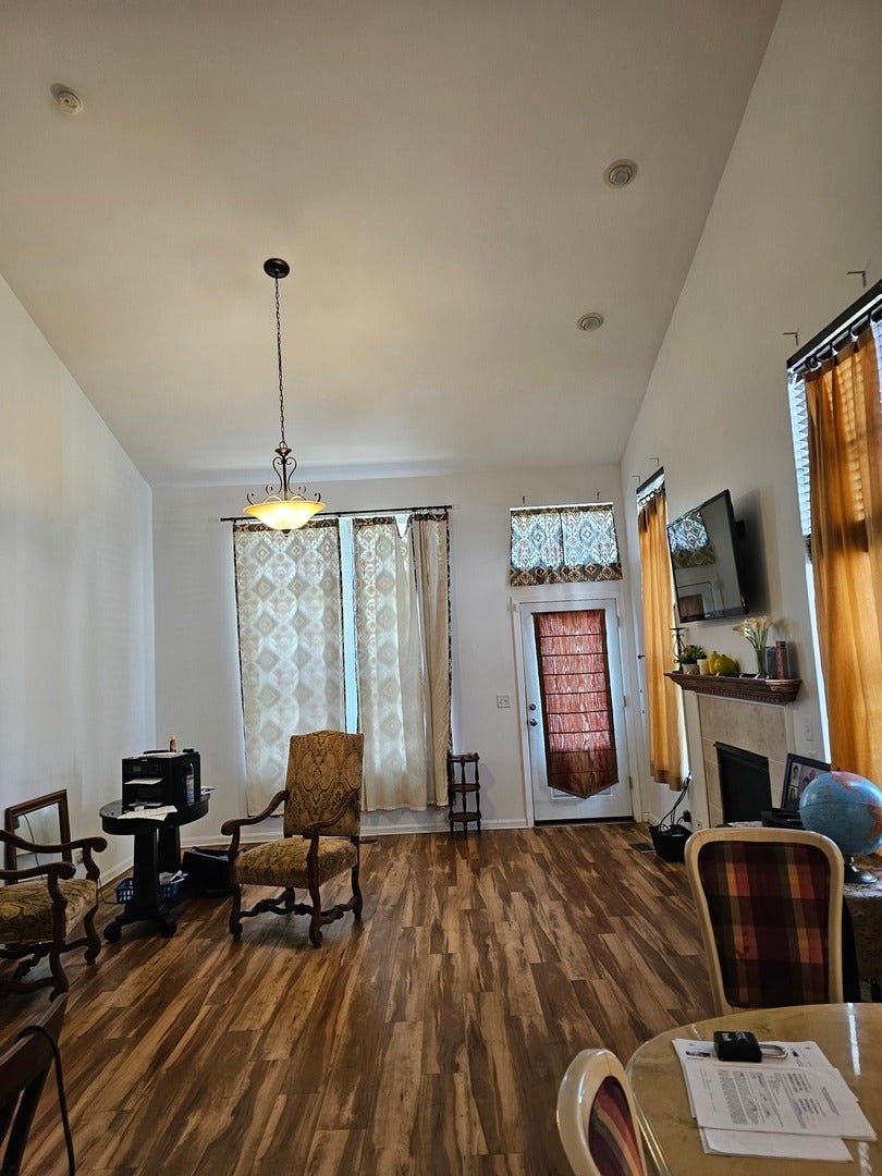 956 Bluebell Circle, Joliet, IL 60431 956 Bluebell Circle, Joliet, IL 60431