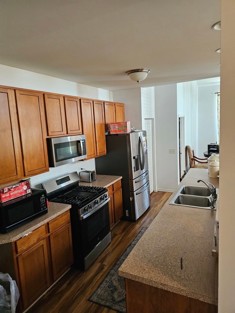 956 Bluebell Circle, Joliet, IL 60431 956 Bluebell Circle, Joliet, IL 60431