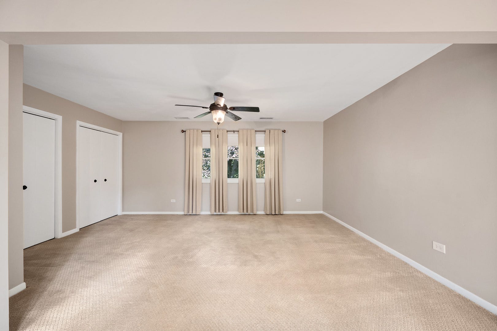 6151 Leonard Avenue, Downers Grove, IL 60516