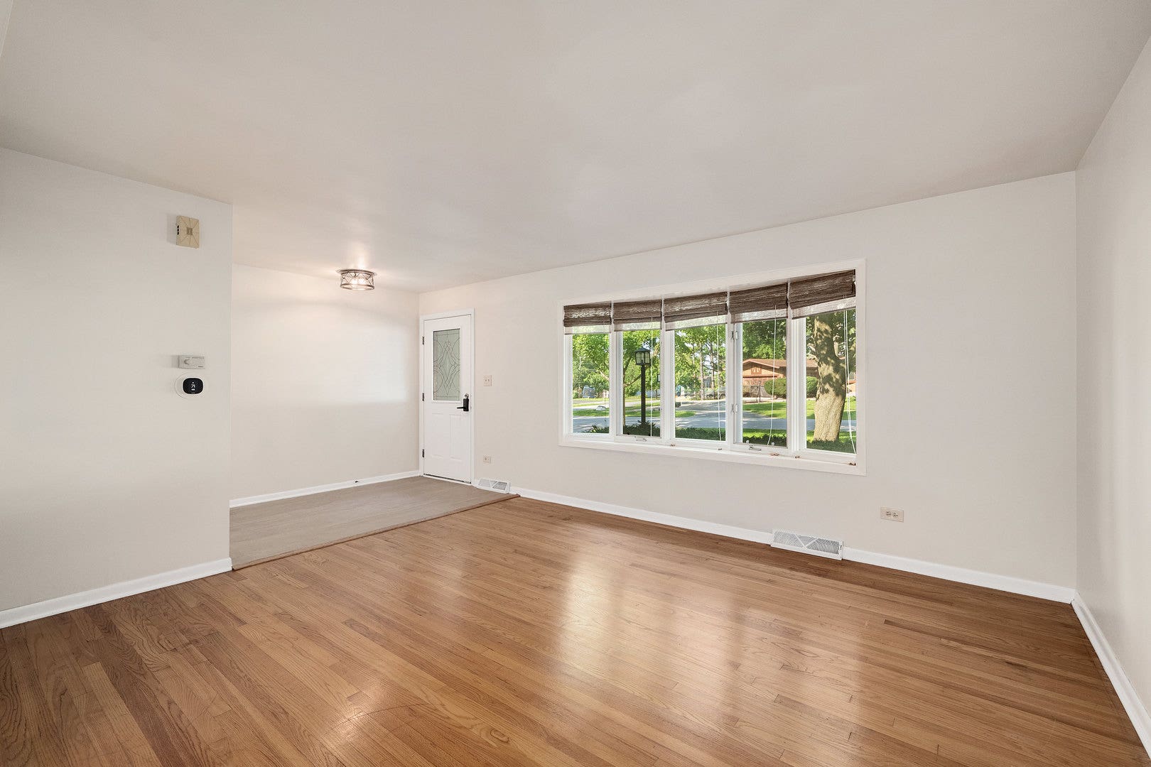 6151 Leonard Avenue, Downers Grove, IL 60516