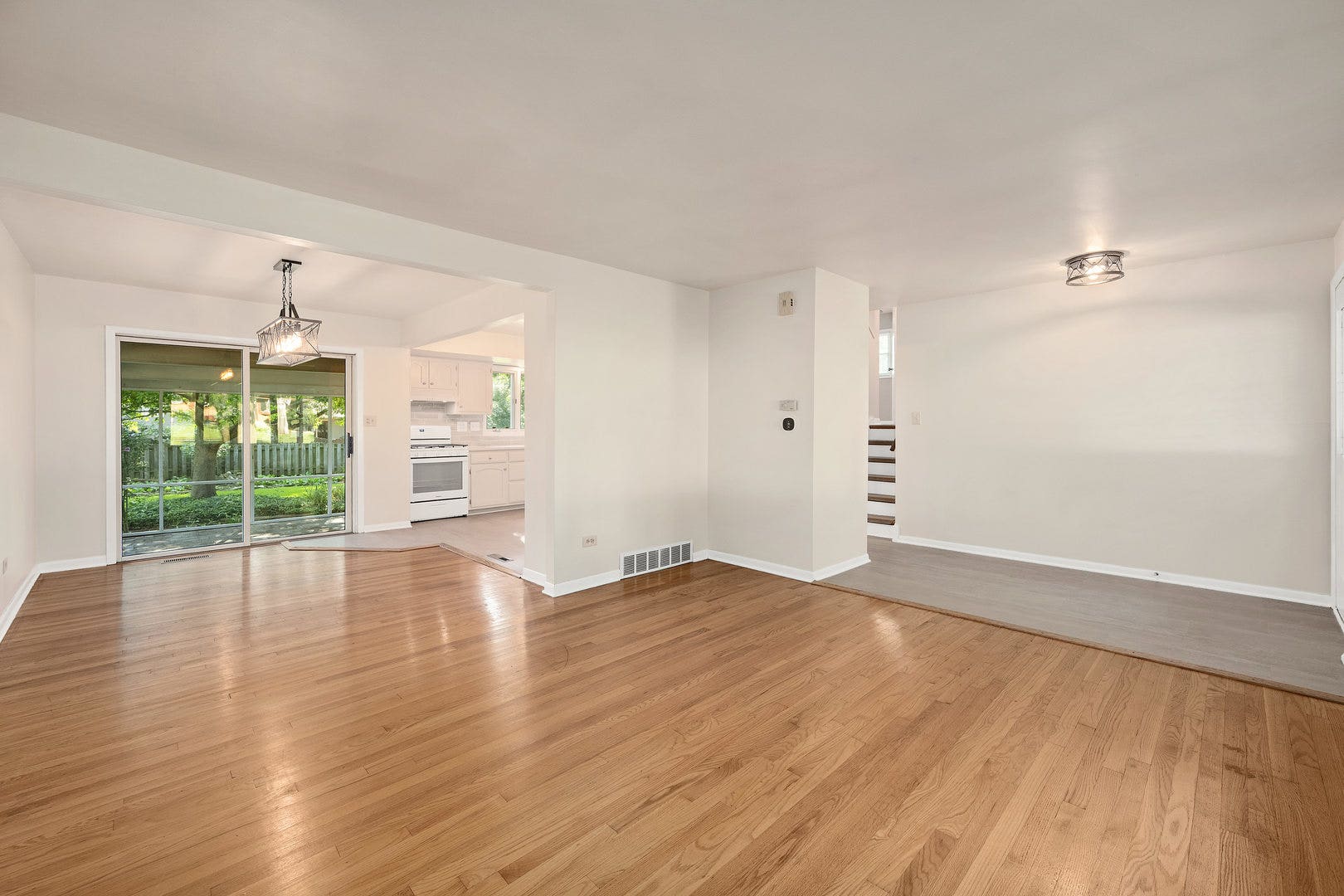 6151 Leonard Avenue, Downers Grove, IL 60516