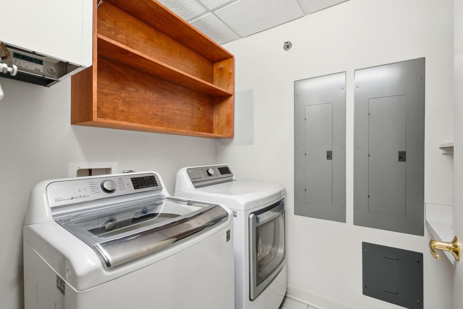 415 E North Water Street, #2805, Chicago, IL 60611 415 E North Water Street, #2805, Chicago, IL 60611