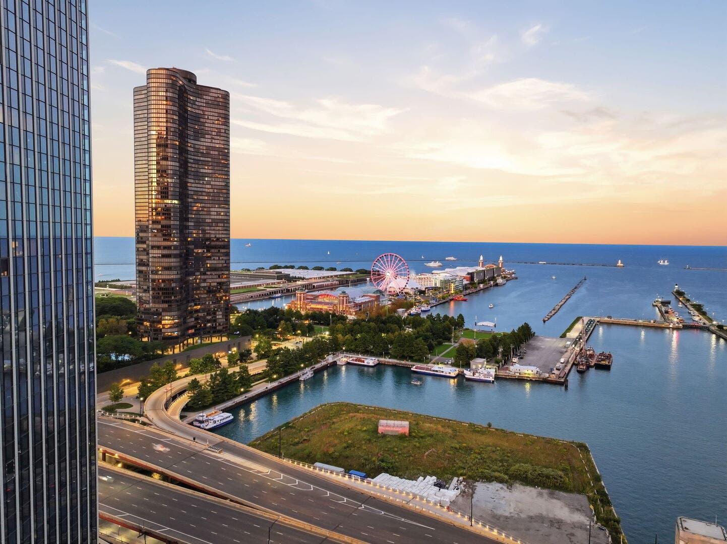 415 E North Water Street, #2805, Chicago, IL 60611 415 E North Water Street, #2805, Chicago, IL 60611