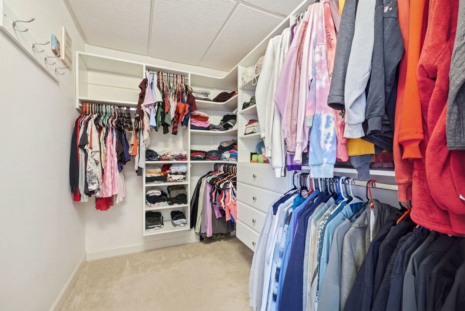415 E North Water Street, #2805, Chicago, IL 60611 415 E North Water Street, #2805, Chicago, IL 60611