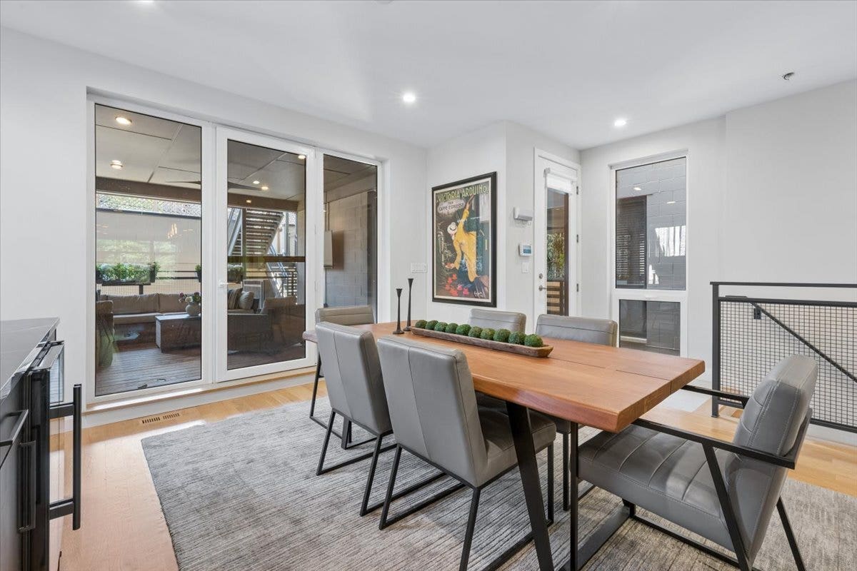 2719 W Haddon Avenue, #1, Chicago, IL 60622 2719 W Haddon Avenue, #1, Chicago, IL 60622