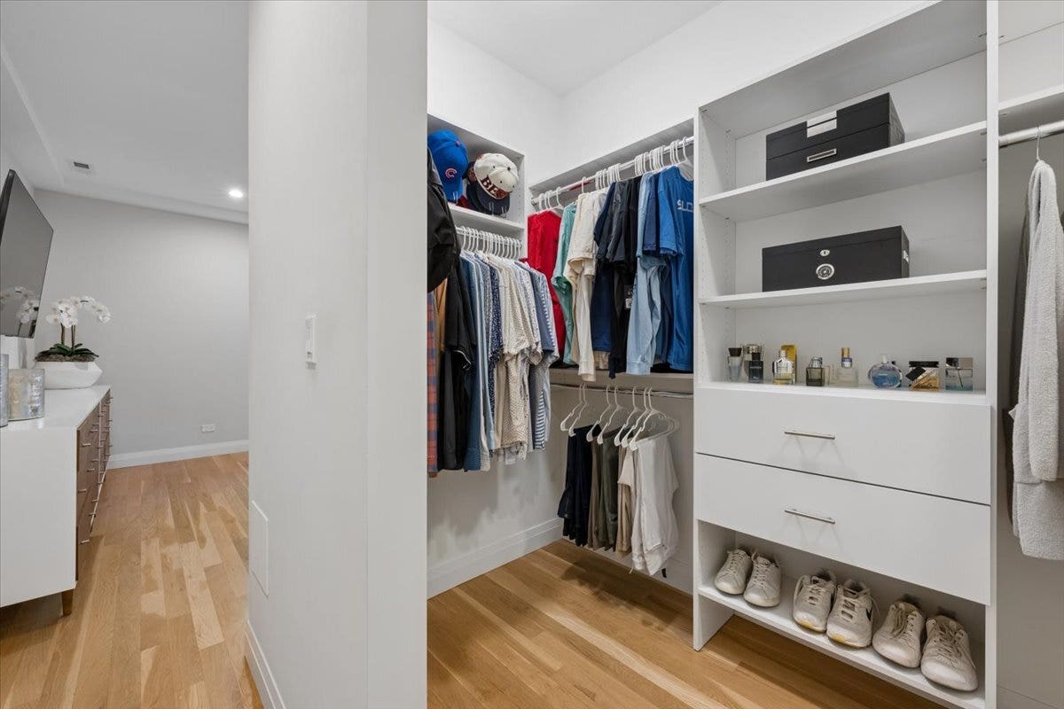 2719 W Haddon Avenue, #1, Chicago, IL 60622 2719 W Haddon Avenue, #1, Chicago, IL 60622
