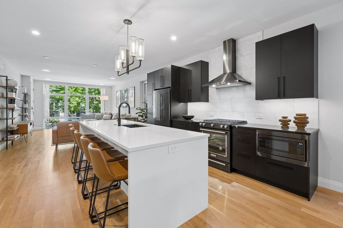 2719 W Haddon Avenue, #1, Chicago, IL 60622 2719 W Haddon Avenue, #1, Chicago, IL 60622