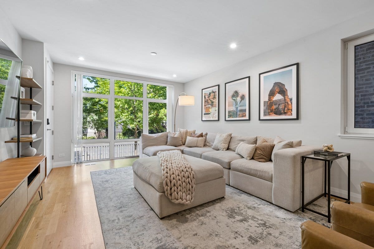 2719 W Haddon Avenue, #1, Chicago, IL 60622 2719 W Haddon Avenue, #1, Chicago, IL 60622