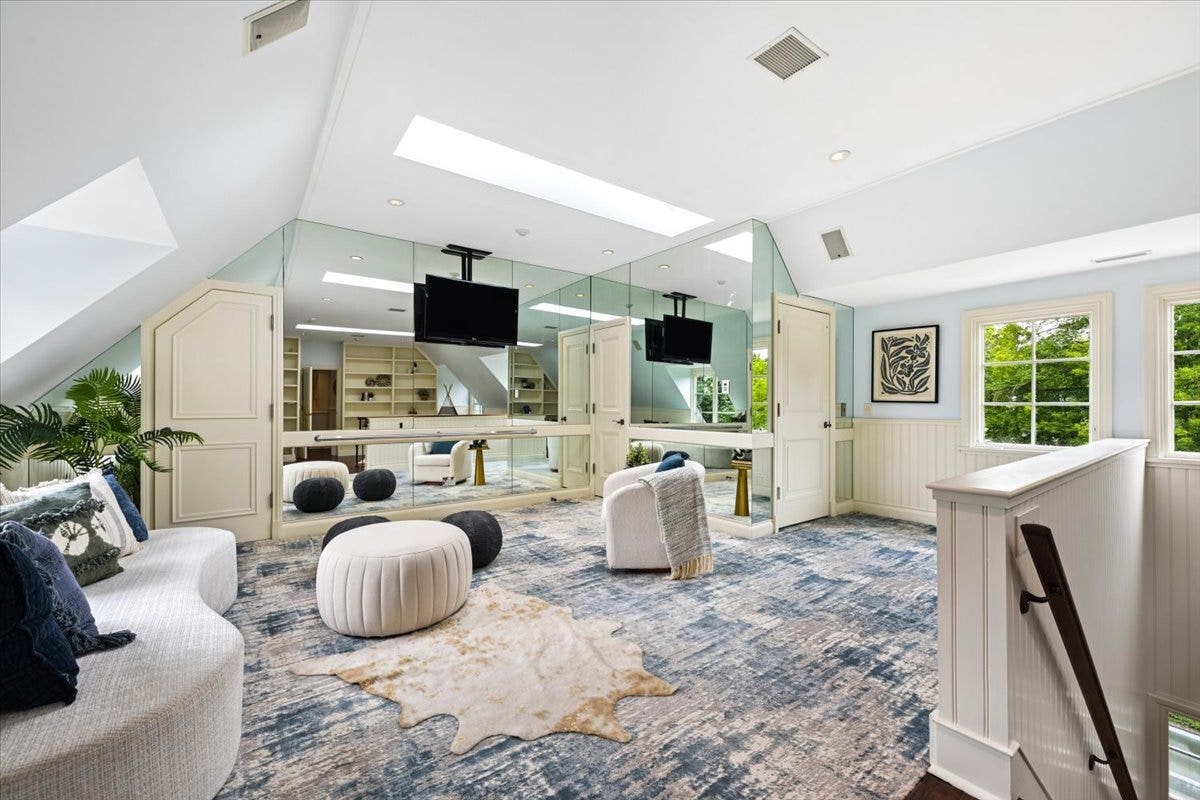 Do you need a 3rd floor Exercise Room? More Recrea
