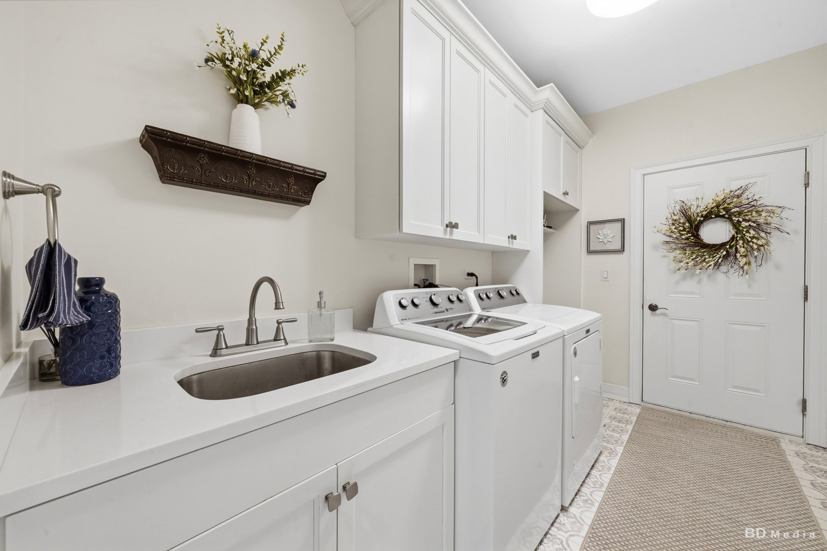 8999 Holland Harbor Circle, Frankfort, IL 60423 8999 Holland Harbor Circle, Frankfort, IL 60423