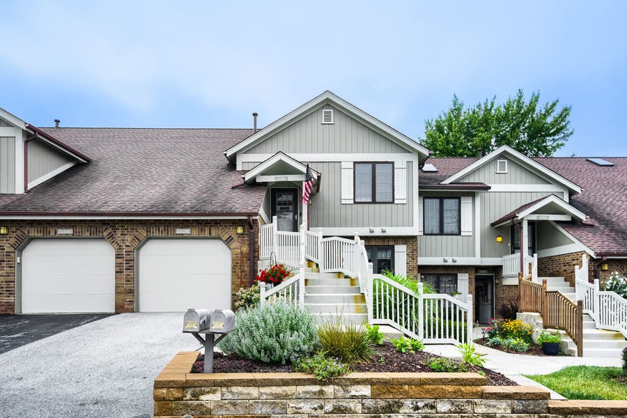 Property photo for 13340 S Oakview Court, #V2, Palos Heights, IL